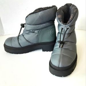 GUESS Leeda Gray Nylon Puffy Ankle Boots Sz. Shoes 6.5